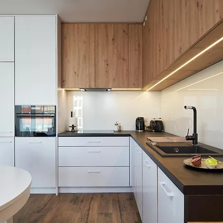 Nad Rzeka 72, Rynek 500 M アパート ヴロツワフ