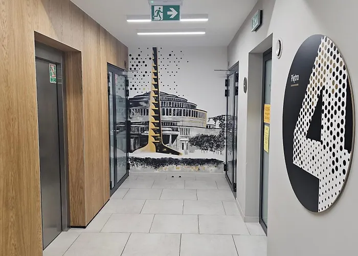 Nad Rzeka 72, Rynek 500 M * Wrocław