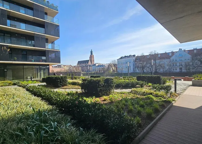 Nad Rzeka 72, Rynek 500 M * Wrocław